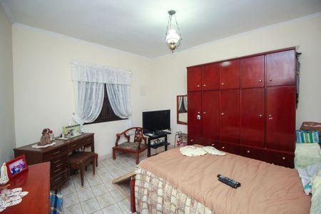 Casa à venda com 264m², 4 quartos e 4 vagasQuarto 1 - Casa 2