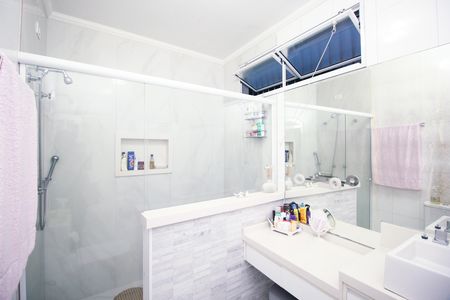 Casa à venda com 264m², 4 quartos e 4 vagasBanheiro da Suíte - Casa 1