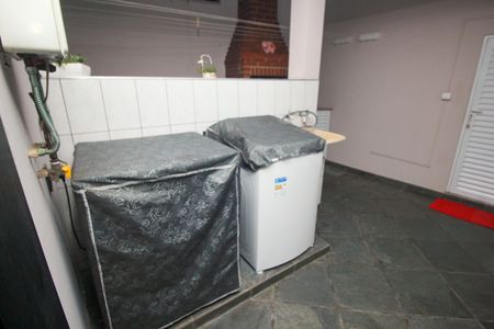 Casa à venda com 264m², 4 quartos e 4 vagasÁrea de Serviço - Casa 1
