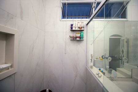 Casa à venda com 264m², 4 quartos e 4 vagasBanheiro da Suíte - Casa 1