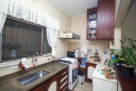 Casa à venda com 264m², 4 quartos e 4 vagasCozinha - Casa 2