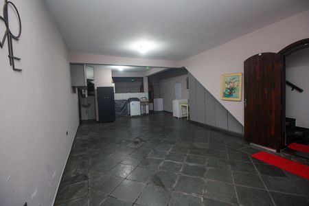 Casa à venda com 264m², 4 quartos e 4 vagasGaragem - Casa 1