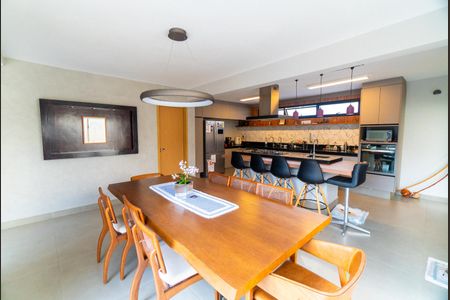 Casa à venda com 300m², 3 quartos e 3 vagas Casa à venda com 300m², 3 quartos e 3 vagasCozinha