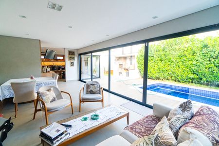 Sala de casa à venda com 3 quartos, 300m² em Vila Guarani (zona Sul), São Paulo