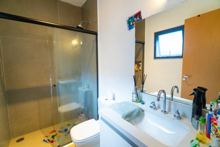 Casa à venda com 300m², 3 quartos e 3 vagas Casa à venda com 300m², 3 quartos e 3 vagasBanheiro da Suíte 1
