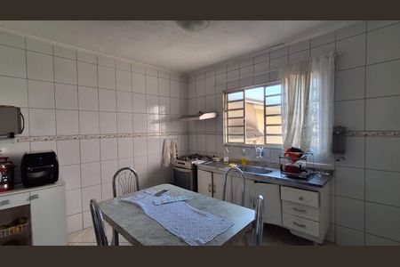 Cozinha de casa à venda com 1 quarto, 240m² em Santa Maria, São Caetano do Sul