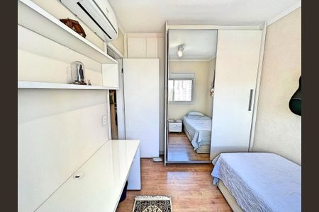 Apartamento à venda com 92m², 3 quartos e 2 vagas Apartamento à venda com 92m², 3 quartos e 2 vagasQuarto