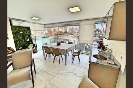 Apartamento à venda com 92m², 3 quartos e 2 vagas Apartamento à venda com 92m², 3 quartos e 2 vagasSala de jantar