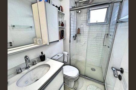 Apartamento à venda com 92m², 3 quartos e 2 vagas Apartamento à venda com 92m², 3 quartos e 2 vagasBanheiro