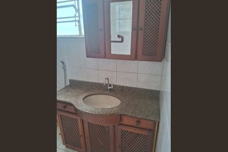 Banheiro de apartamento para alugar com 1 quarto, 75m² em Vila da Penha, Rio de Janeiro