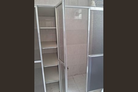 Banheiro de apartamento para alugar com 1 quarto, 75m² em Vila da Penha, Rio de Janeiro