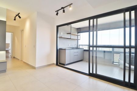 Apartamento para alugar com 68m², 2 quartos e 2 vagasSala