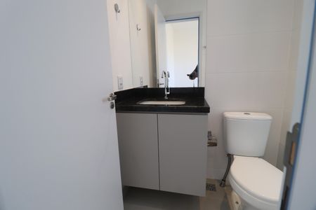 Apartamento para alugar com 68m², 2 quartos e 2 vagasBanheiro do Quarto 1