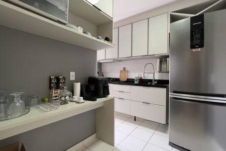 Apartamento à venda com 74m², 3 quartos e 2 vagas Apartamento à venda com 74m², 3 quartos e 2 vagasCozinha e Área de Serviço