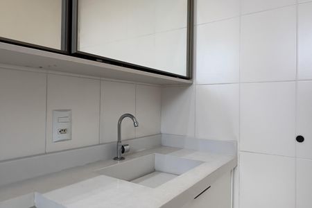 Apartamento à venda com 74m², 3 quartos e 2 vagas Apartamento à venda com 74m², 3 quartos e 2 vagasBanheiro da Suíte