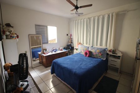 Casa à venda com 200m², 3 quartos e 3 vagasQuarto 3