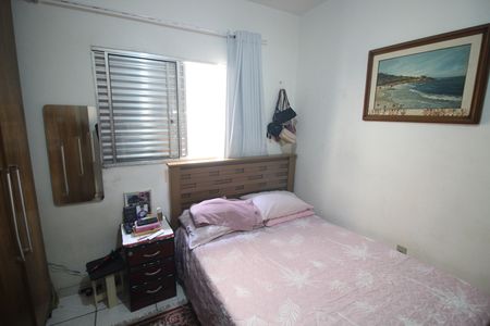 Casa à venda com 200m², 3 quartos e 3 vagasQuarto 2