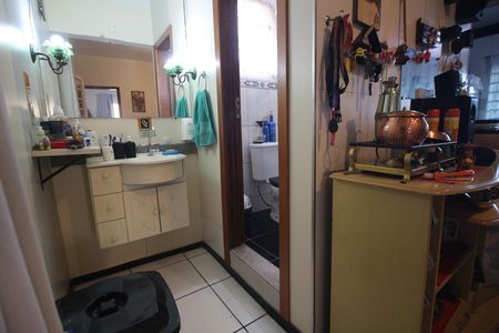 Casa à venda com 200m², 3 quartos e 3 vagasBanheiro