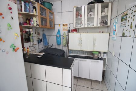 Casa à venda com 200m², 3 quartos e 3 vagasCozinha e Área de Serviço