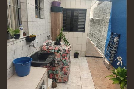 Casa à venda com 162m², 2 quartos e 2 vagas Casa à venda com 162m², 2 quartos e 2 vagasLAVANDERIA