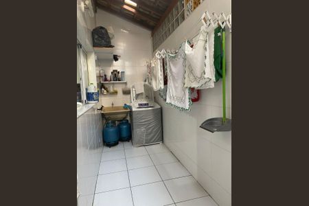 Casa de condomínio à venda com 130m², 2 quartos e 2 vagasLAVANDERIA