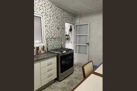 Casa de condomínio à venda com 130m², 2 quartos e 2 vagasCOZINHA