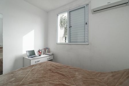 Quarto de apartamento para alugar com 2 quartos, 42m² em Jardim Dona Leopoldina, Porto Alegre