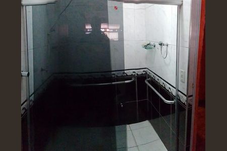 Casa à venda com 250m², 3 quartos e 4 vagas Casa à venda com 250m², 3 quartos e 4 vagasWC C/ BOX