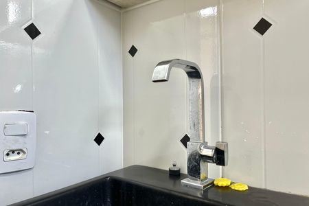 Apartamento para alugar com 55m², 2 quartos e 1 vaga Apartamento para alugar com 55m², 2 quartos e 1 vagaBanheiro