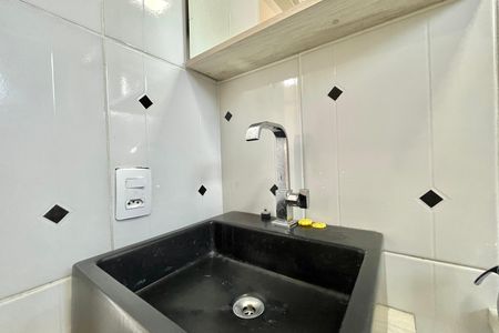 Apartamento para alugar com 55m², 2 quartos e 1 vaga Apartamento para alugar com 55m², 2 quartos e 1 vagaBanheiro