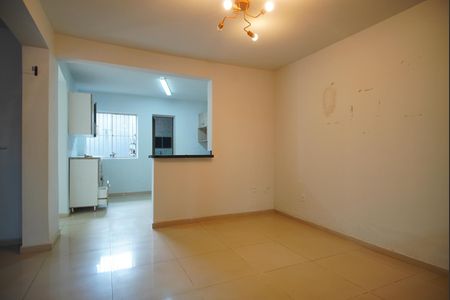 Sala 2 de casa para alugar com 4 quartos, 144m² em Passo das Pedras, Porto Alegre