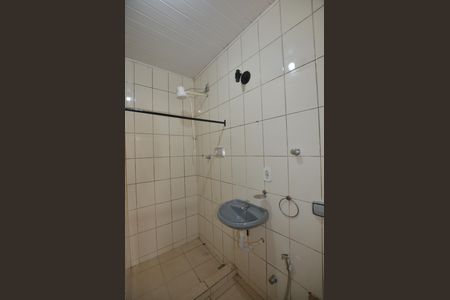 Casa para alugar com 60m², 2 quartos e sem vagaBanheiro
