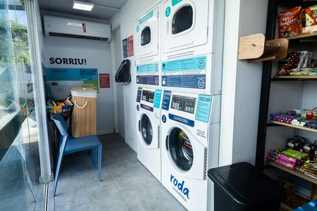Apartamento para alugar com 49m², 2 quartos e 1 vaga Apartamento para alugar com 49m², 2 quartos e 1 vagaLavanderia area comum
