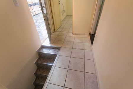 Casa à venda com 165m², 2 quartos e 2 vagas Casa à venda com 165m², 2 quartos e 2 vagasHall