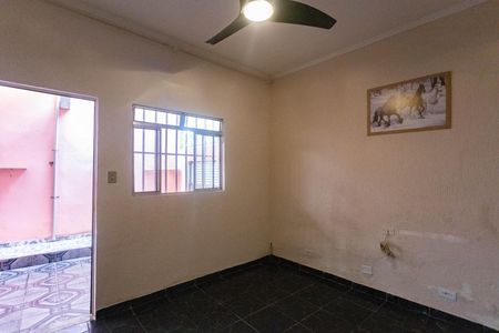 Sala de casa à venda com 2 quartos, 165m² em Casa Grande, Diadema