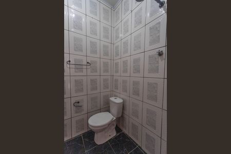Casa à venda com 165m², 2 quartos e 2 vagas Casa à venda com 165m², 2 quartos e 2 vagasBanheiro de serviço