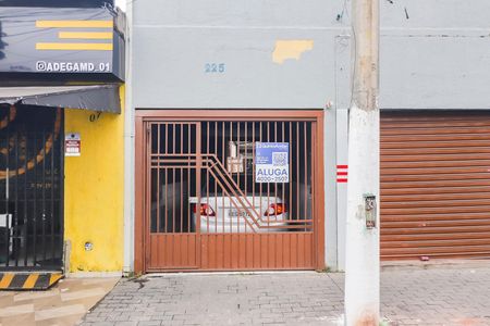 Casa para alugar com 98m², 1 quarto e sem vagaFachada