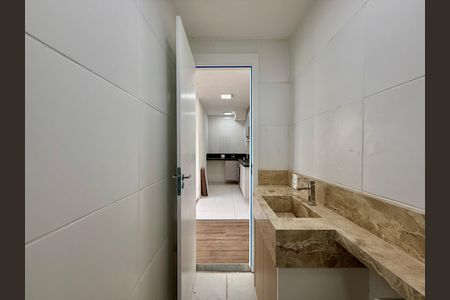 Apartamento para alugar com 32m², 2 quartos e sem vaga Apartamento para alugar com 32m², 2 quartos e sem vagaBanheiro
