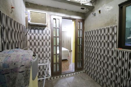 Casa à venda com 90m², 2 quartos e sem vagaÁrea de Serviço
