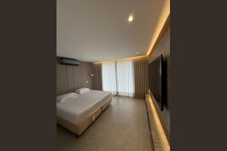 Casa para alugar com 360m², 4 quartos e 5 vagas