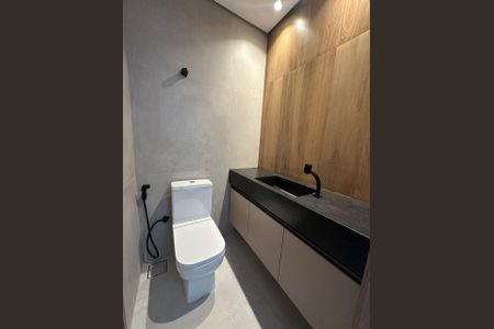 Casa para alugar com 360m², 4 quartos e 5 vagas