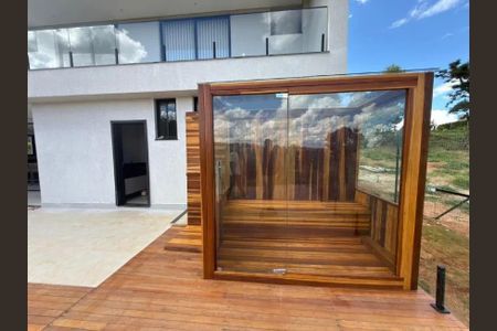 Casa para alugar com 360m², 4 quartos e 5 vagas