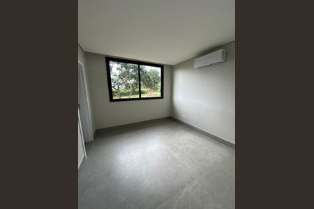 Casa para alugar com 360m², 4 quartos e 5 vagas