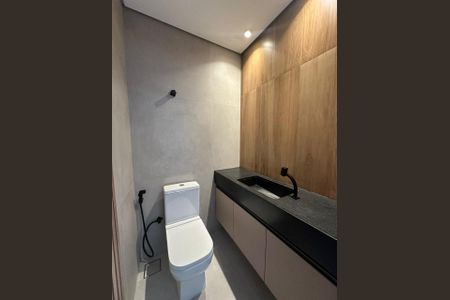 Casa para alugar com 360m², 4 quartos e 5 vagas