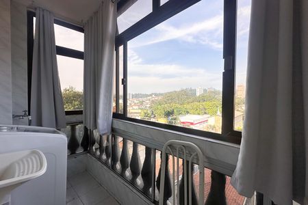 Apartamento para alugar com 81m², 2 quartos e 1 vagaSacada e Área de Serviço 