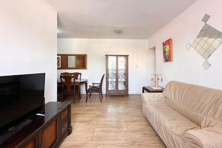 Apartamento para alugar com 81m², 2 quartos e 1 vagaSala