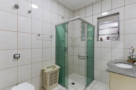 Casa para alugar com 166m², 3 quartos e 3 vagasBanheiro