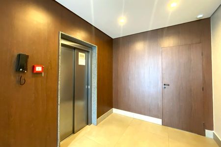 Apartamento à venda com 120m², 4 quartos e 2 vagas Apartamento à venda com 120m², 4 quartos e 2 vagasÁrea comum