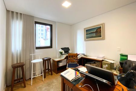 Apartamento à venda com 120m², 4 quartos e 2 vagas Apartamento à venda com 120m², 4 quartos e 2 vagasQuarto 4