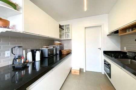 Apartamento à venda com 120m², 4 quartos e 2 vagas Apartamento à venda com 120m², 4 quartos e 2 vagasCozinha